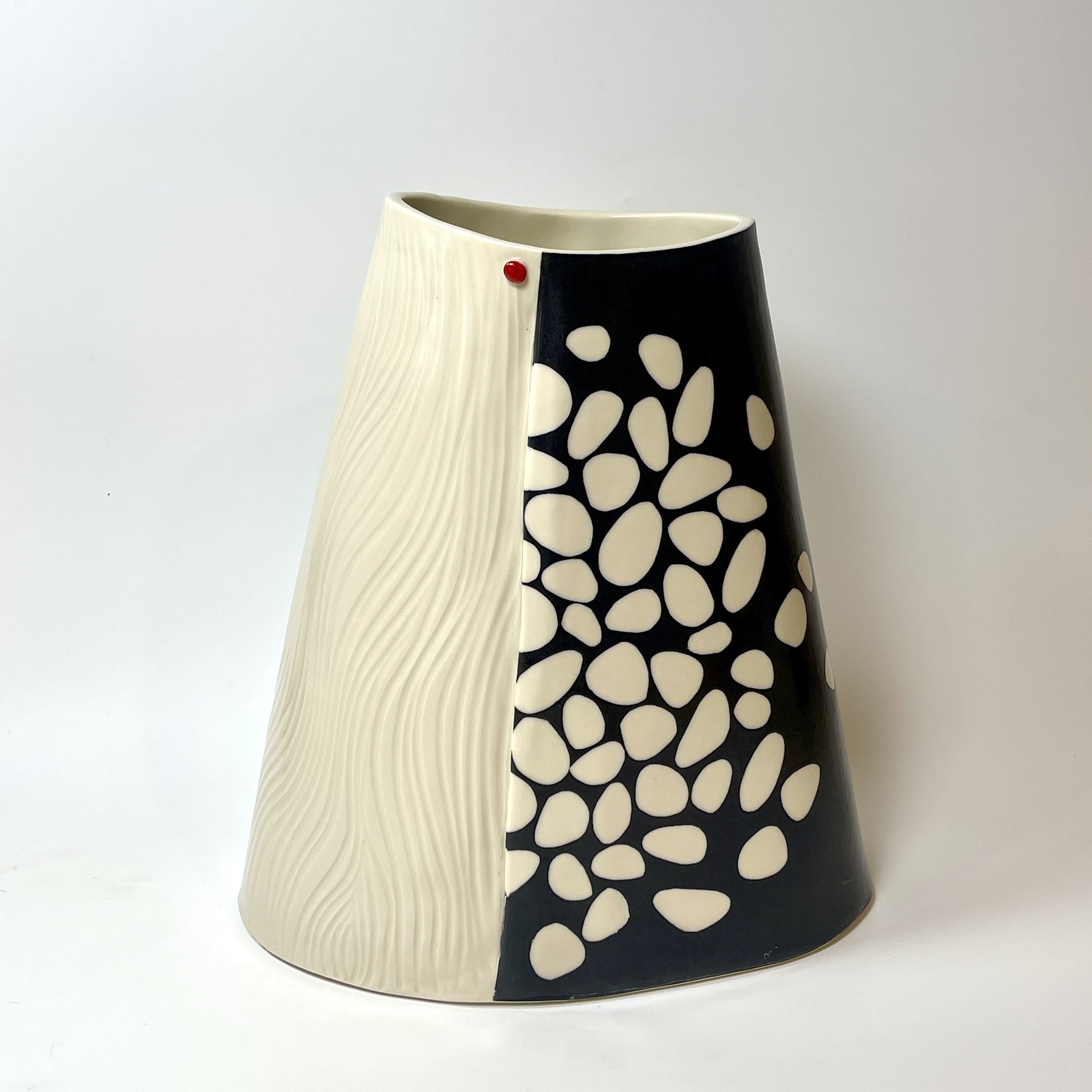 Intermediate and Advanced Wheel Thrown Pottery: Projects and Challenges