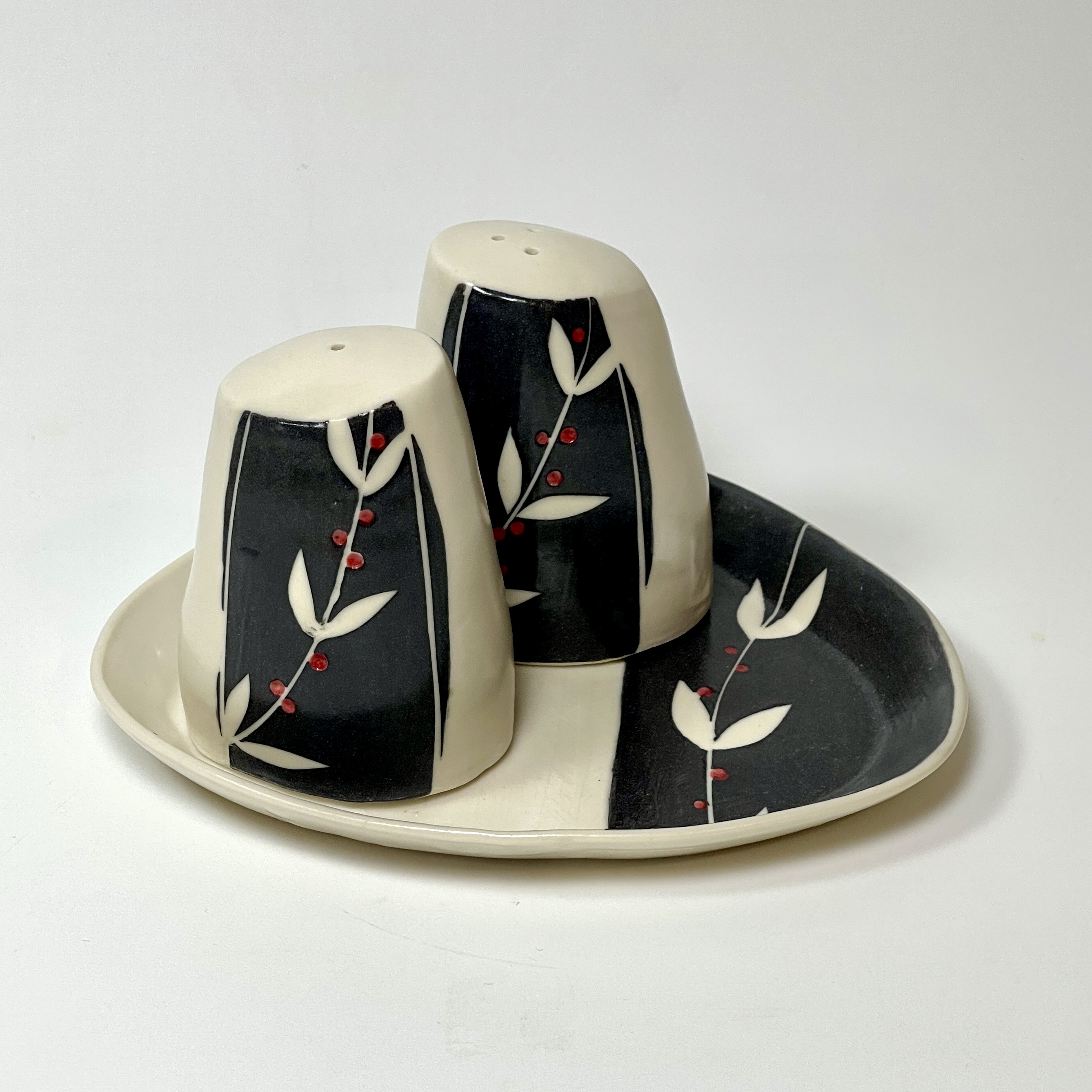 Intermediate and Advanced Wheel Thrown Pottery: Projects and Challenges