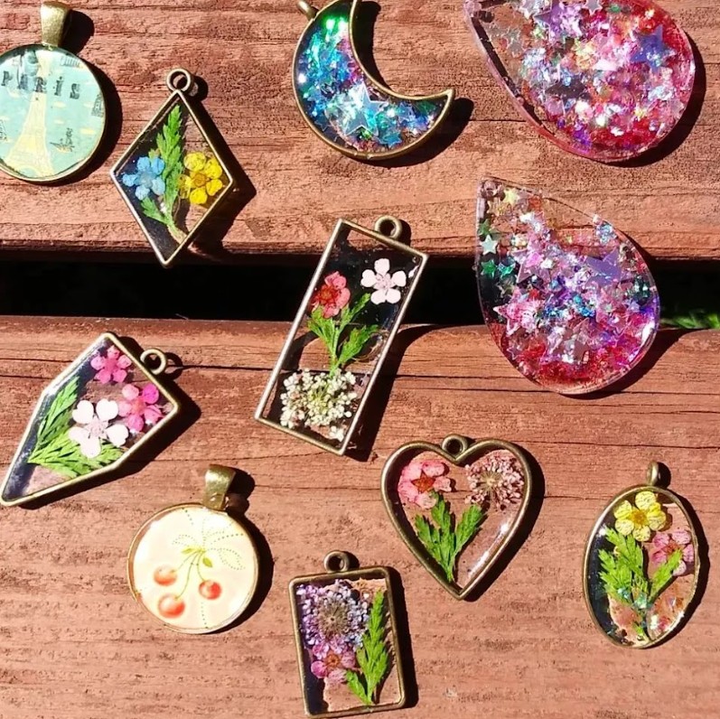 Sampler- UV Resin