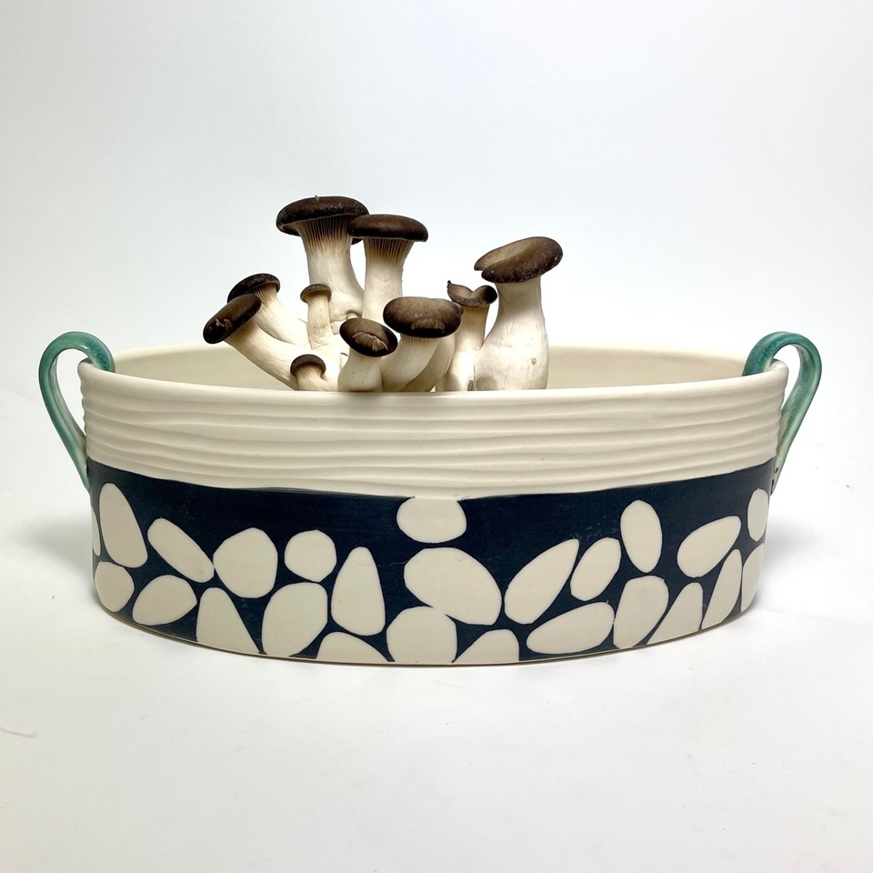 Intermediate and Advanced Wheel Thrown Pottery: Projects and Challenges