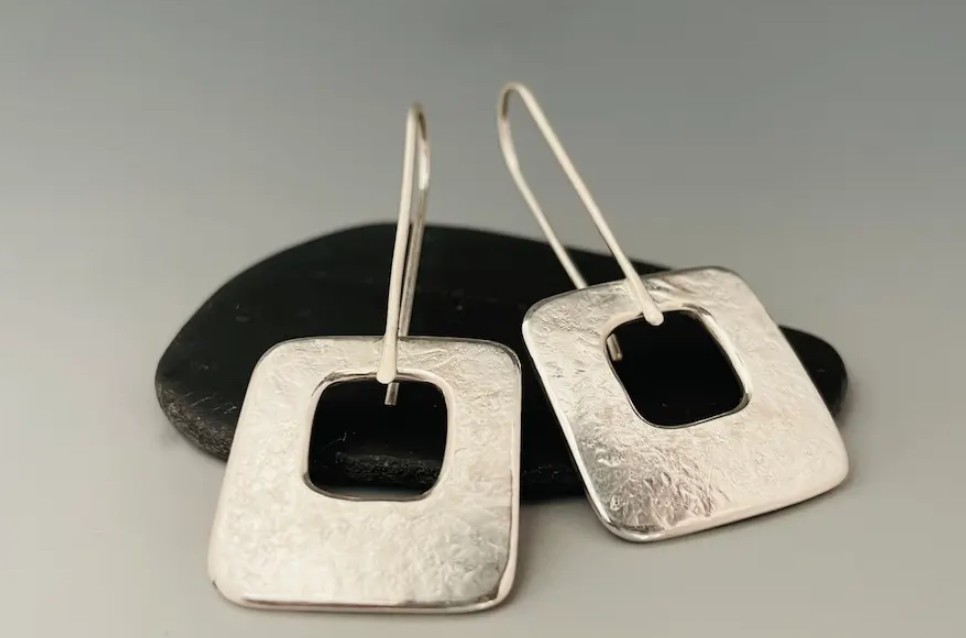 Linear Earrings: Designs in silver with an emphasis on line